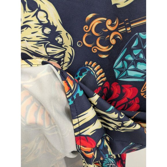 Hawaiian Button Down Men Shirt Size M Skulls Roses Dice Allover Print Retro Art - Picture 7 of 10